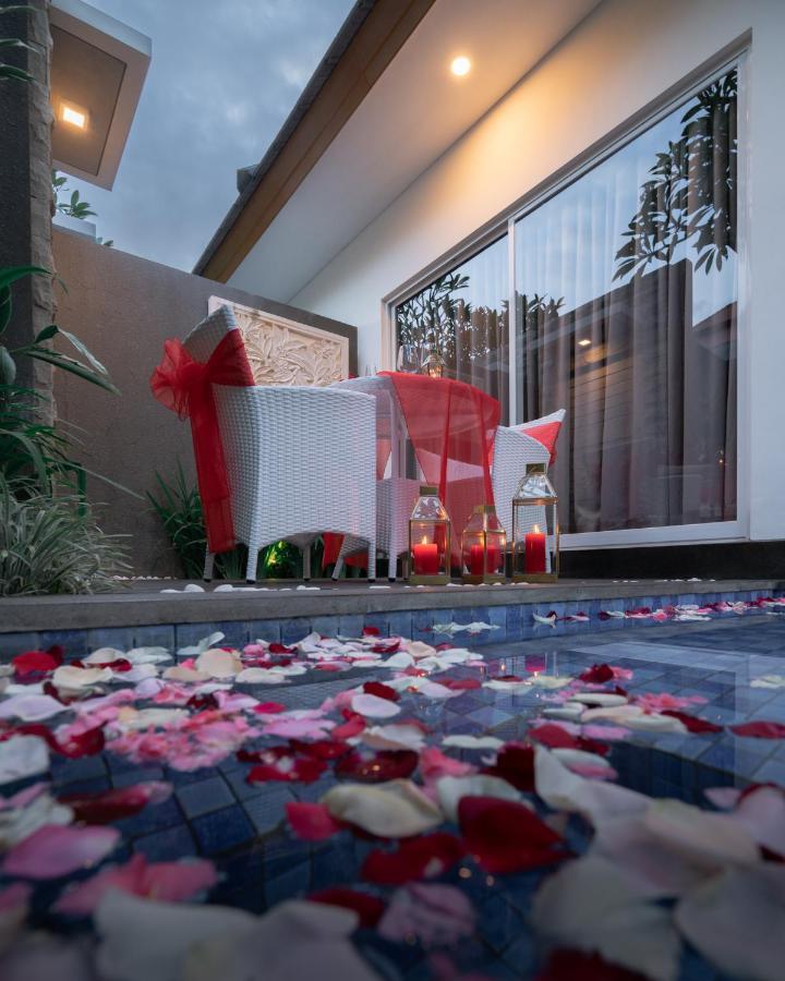 סמיניאק Le Cielo Romantic Villas By Maviba מראה חיצוני תמונה