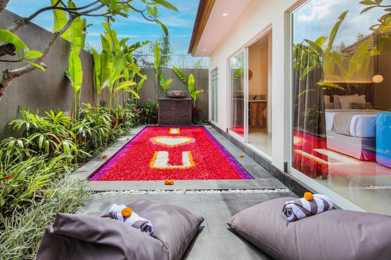 סמיניאק Le Cielo Romantic Villas By Maviba מראה חיצוני תמונה
