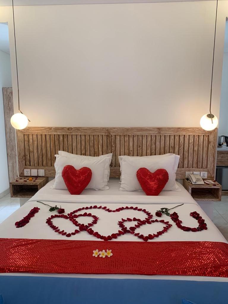 סמיניאק Le Cielo Romantic Villas By Maviba מראה חיצוני תמונה